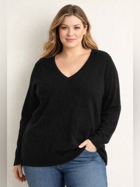 100% Cashmere Charter Club Black V-Neck Sweater